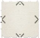 Myra Beige, Lago Azul