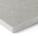 Av010